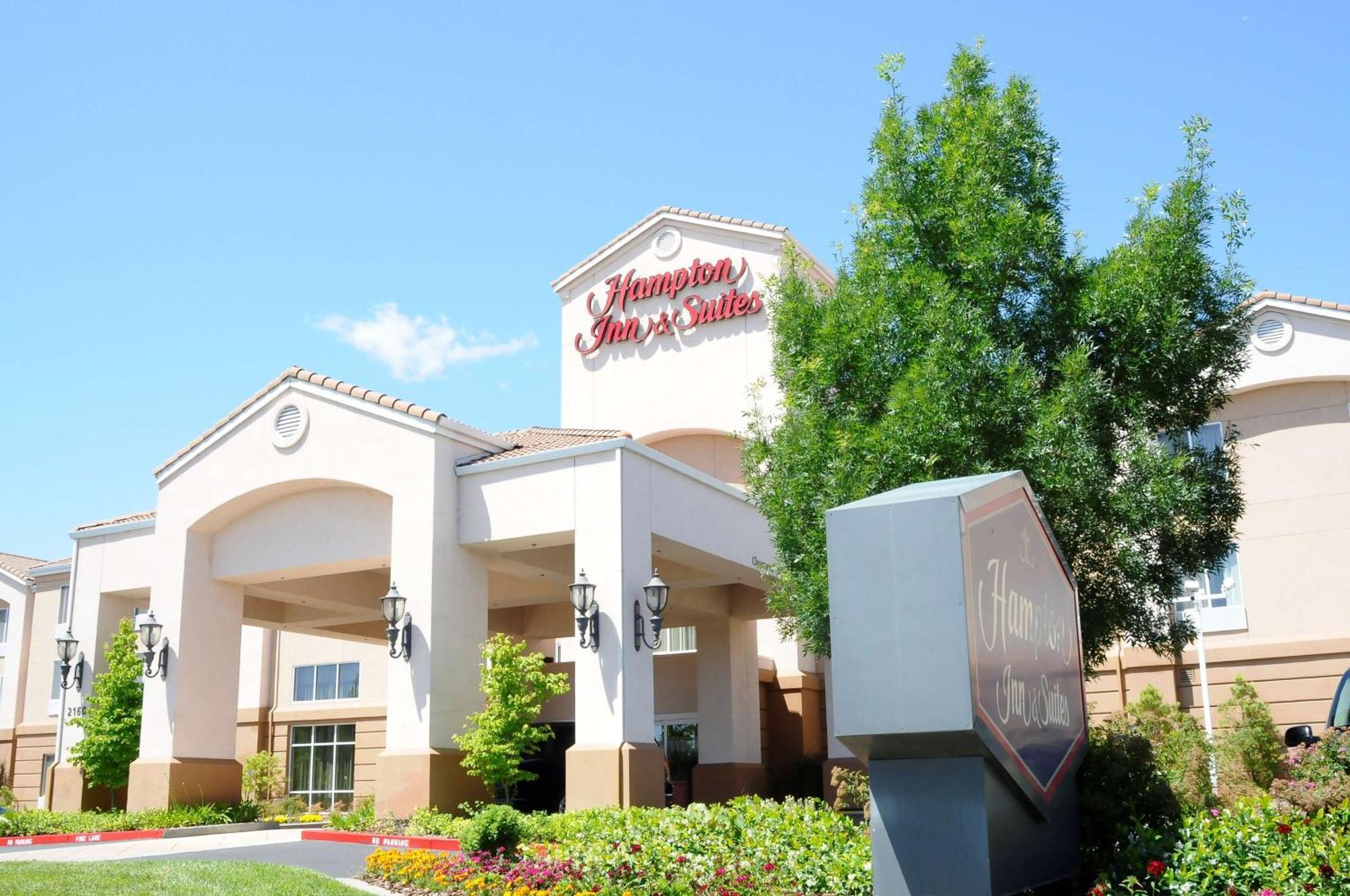 Hampton Inn & Suites Redding Exterior foto
